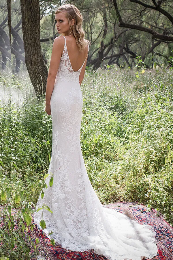 Elegant Long Mermaid Spaghetti Strap Lace Backless Wedding Dress