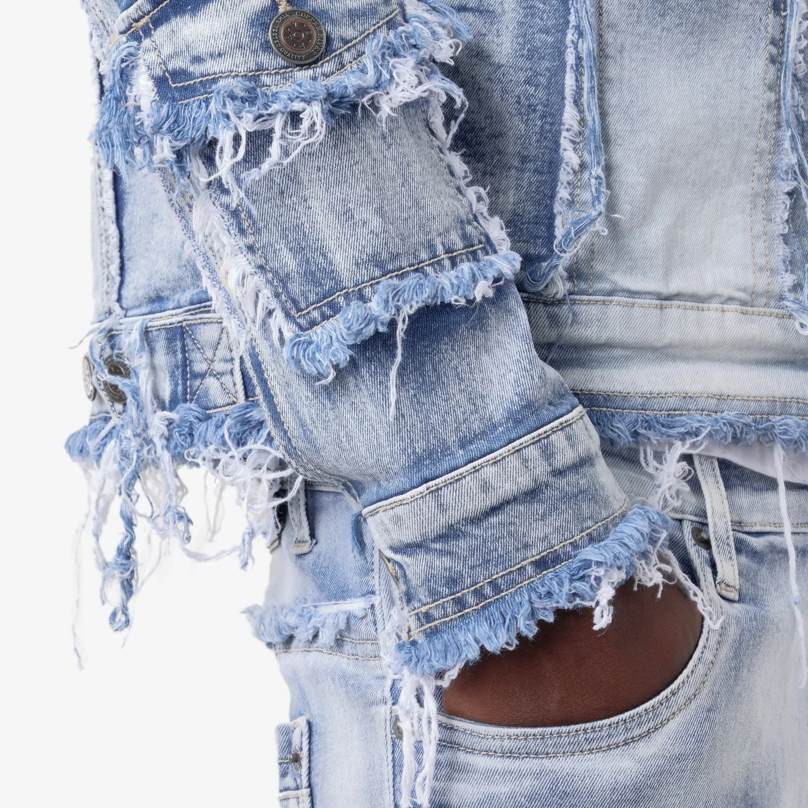 LIGHT SAND BLUE FRAYED DENIM JACKET