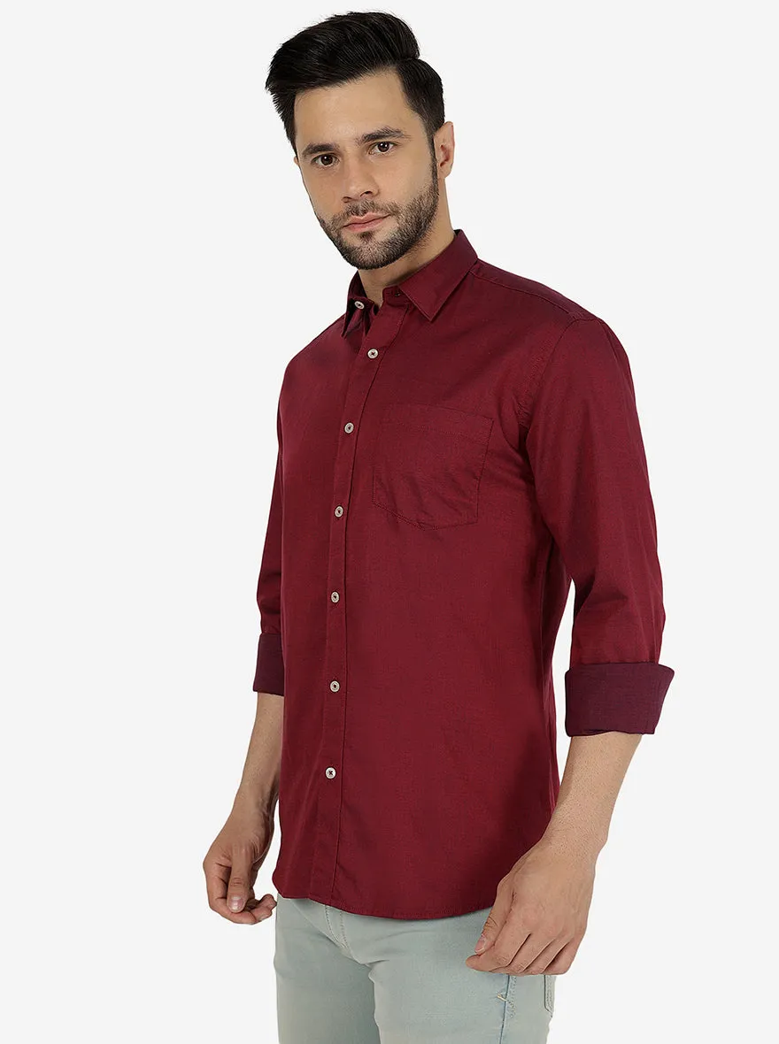 Maroon Solid Slim Fit Semi Casual Shirt | JadeBlue