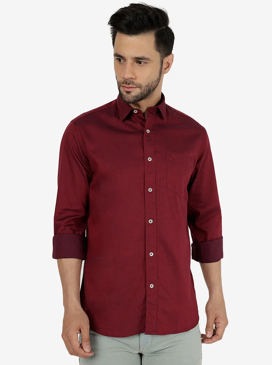 Maroon Solid Slim Fit Semi Casual Shirt | JadeBlue