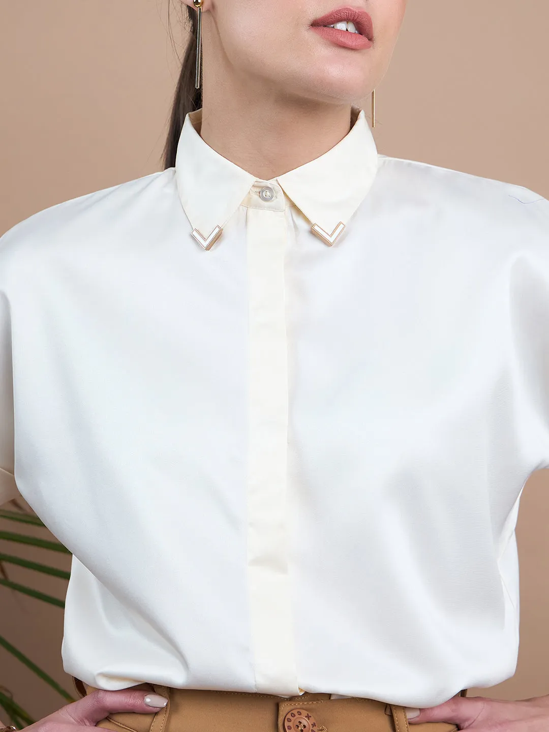 Noi Women Off White Solid With Short Sleeves Satin Formal Shirt