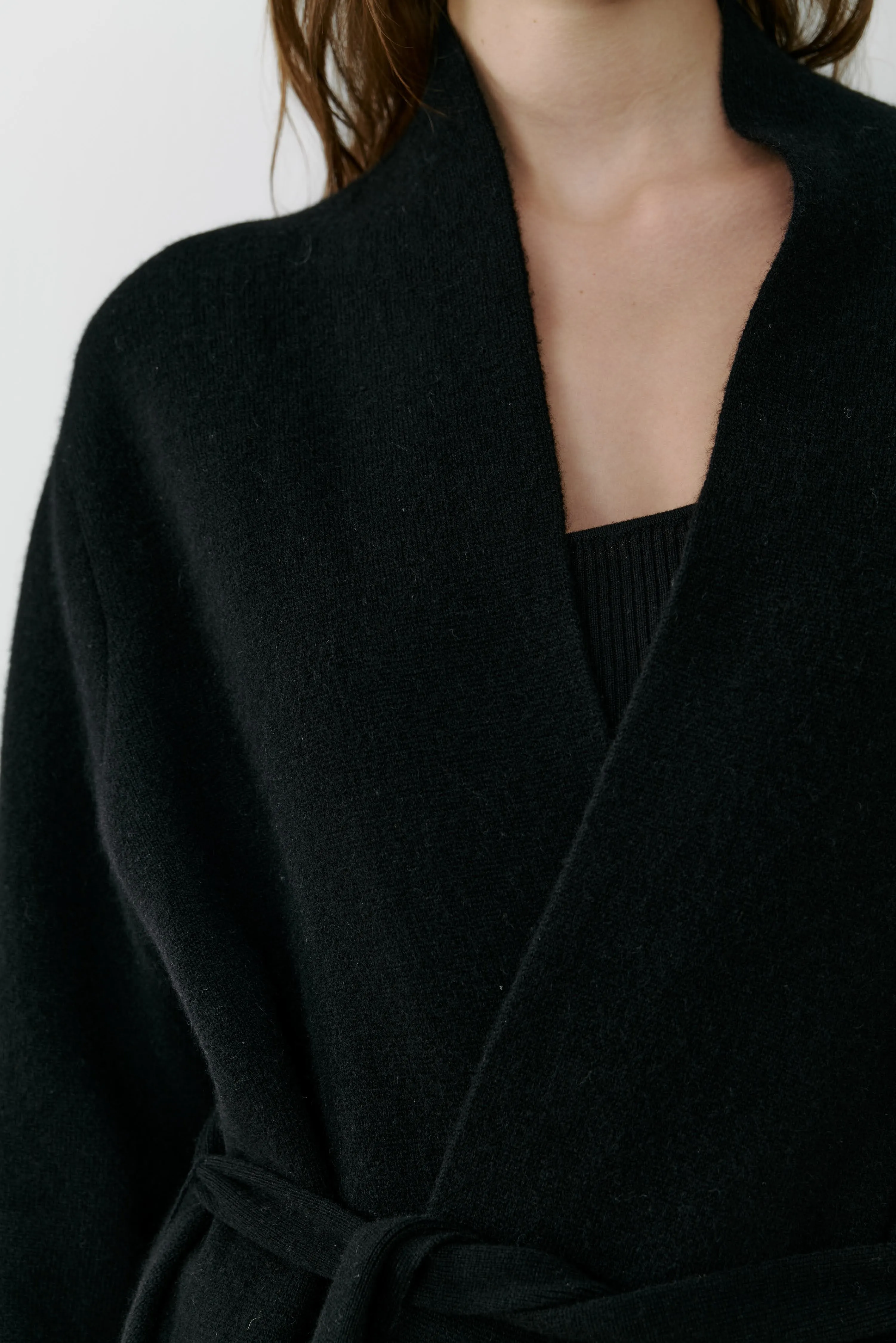 THE LONG CASHMERE CARDIGAN - BLACK